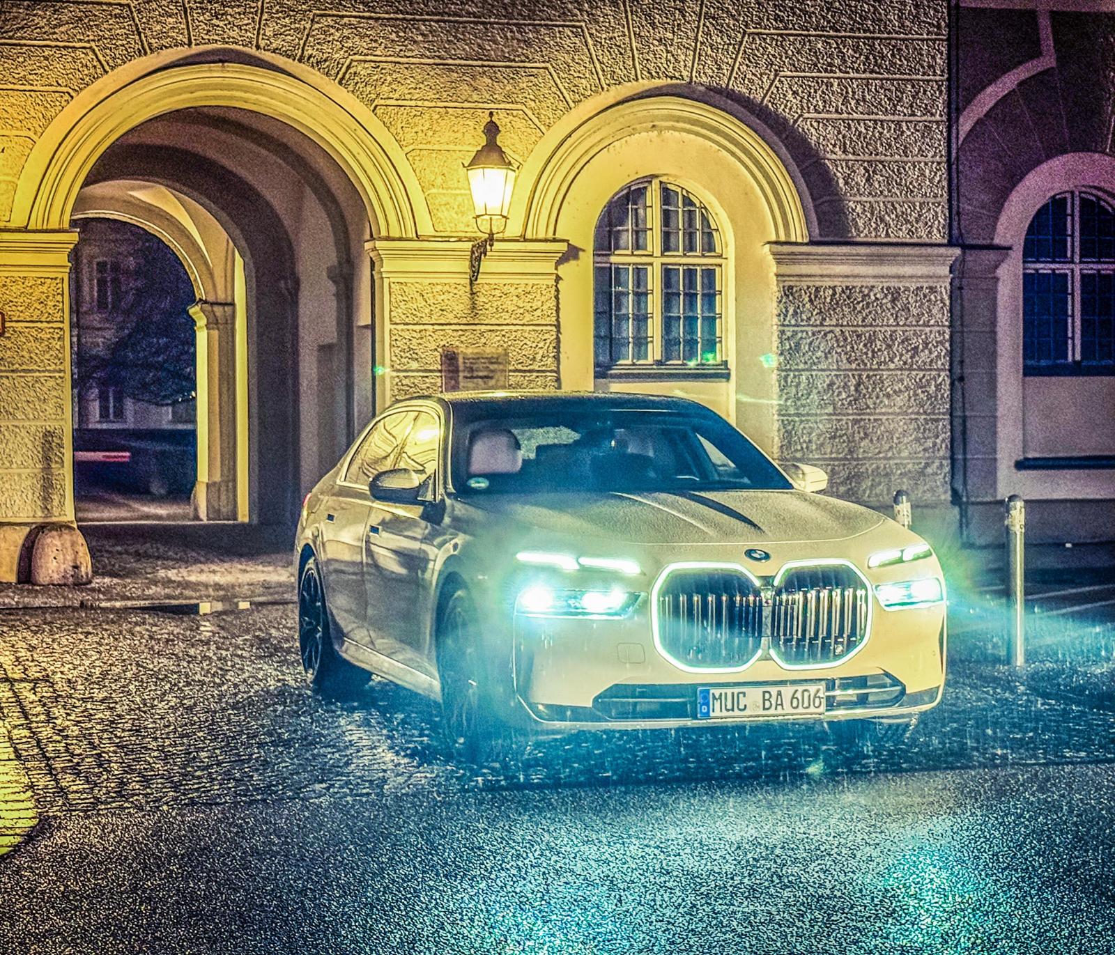 Taxi Adali Fahrzeug Neu 2